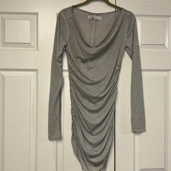 Free People beach grey and white striped light weight dress long sleeve soft M - Picture 2 of 6